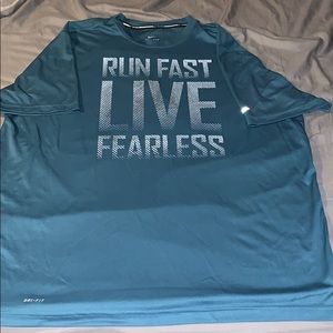 Men’s Nike T-shirt